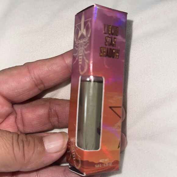 JEFFREE STAR COSMETICS
Liquid Star Shadow Garden grove - Picture 3 of 3